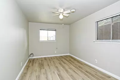 7509 Daugherty Street, Austin, TX 78757 - Photo 10