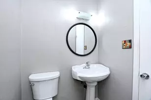 7509 Daugherty St, Austin, TX 78757 - Photo 12