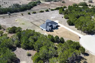 195 Rosebud Rnch Rd, Bertram, TX 78605 - Photo 2