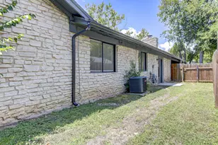 5703 Gloucester Ln, Austin, TX 78723 - Photo 20