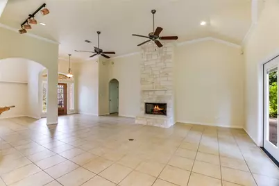 1002 Madison Circle, Marble Falls, TX 78654 - Photo 4