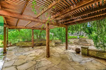 1002 Madison Circle, Marble Falls, TX 78654 - Photo 6