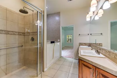 1002 Madison Circle, Marble Falls, TX 78654 - Photo 10