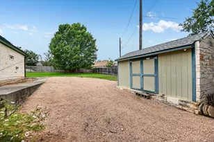 1002 Madison Cir, Marble Falls, TX 78654 - Photo 18