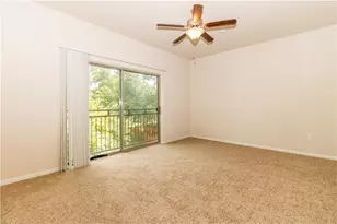 1401 E 4th St, Austin, TX 78702 - Photo 2