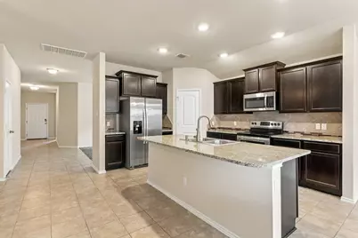 1005 Ibis Falls Loop, Jarrell, TX 76537 - Photo 12