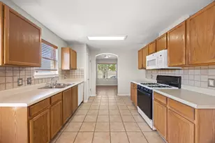 3710 Julianas Way, Round Rock, TX 78665 - Photo 12
