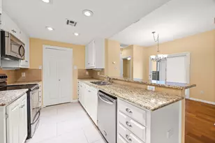 5512 Oakwood Cove, Austin, TX 78731 - Photo 10