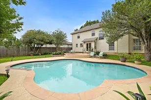 1800 Hollow Ridge Dr, Cedar Park, TX 78613 - Photo 2