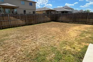 105 Guardian Angel Ct, Jarrell, TX 76537 - Photo 30