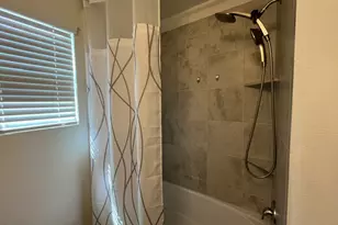 105 Guardian Angel Ct, Jarrell, TX 76537 - Photo 24