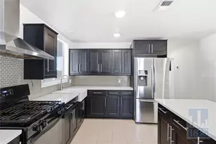 1510 Suffolk Dr, Austin, TX 78723 - Photo 6