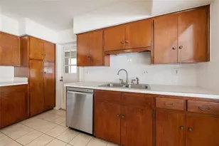 6706 Willamette Dr, Austin, TX 78723 - Photo 16