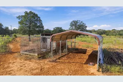 4321 County Road 444, Waelder, TX 78959 - Photo 24