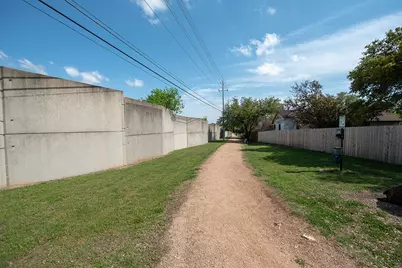 6009 Richard Carlton Boulevard, Austin, TX 78727 - Photo 22