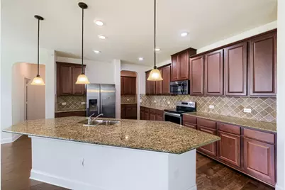 7632 Knockfin Drive, Austin, TX 78744 - Photo 12