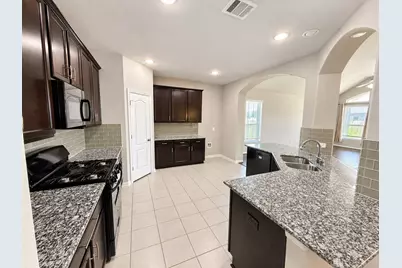 6050 Malta Circle, Round Rock, TX 78665 - Photo 4