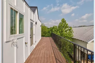 4902 Lott Avenue, Austin, TX 78721 - Photo 28