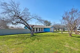 801 Salem Ln, Austin, TX 78753 - Photo 2
