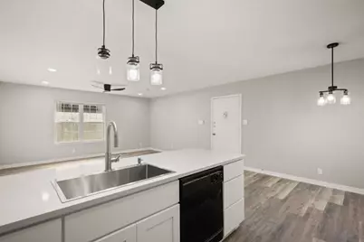 910 Duncan Lane #56, Austin, TX 78705 - Photo 6