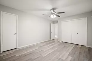 910 Duncan Ln, Austin, TX 78705 - Photo 10