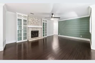 8404 Hornet Drive, Austin, TX 78749 - Photo 4