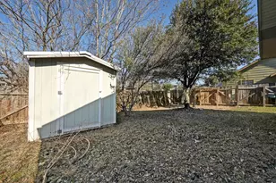 6901 Frontera Tr, Austin, TX 78741 - Photo 20
