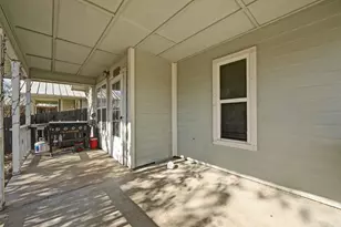 6901 Frontera Tr, Austin, TX 78741 - Photo 4