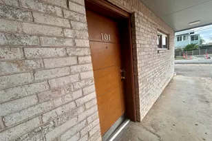 901 E 40th St, Austin, TX 78751 - Photo 14
