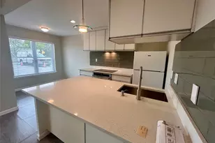 901 E 40th St, Austin, TX 78751 - Photo 2