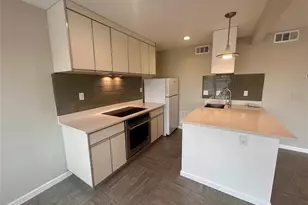 901 E 40th St, Austin, TX 78751 - Photo 6