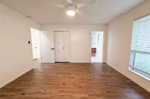 2609 Loyola Ln, Austin, TX 78723 - Photo 4