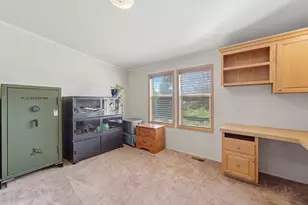10100 Varisco Ln, Bryan, TX 77807 - Photo 12