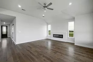 182 Alonzo Dr, Del Valle, TX 78617 - Photo 12