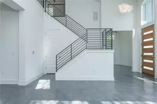 1403 Arcadia Ave, Austin, TX 78757 - Photo 2