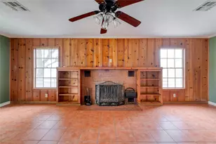 103 Robin Ln, Luling, TX 78648 - Photo 14