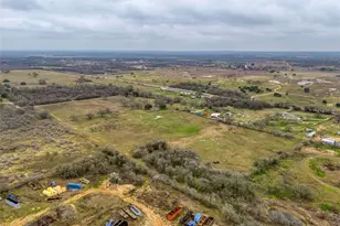 103 Robin Ln, Luling, TX 78648 - Photo 40