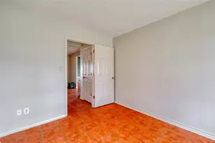 103 Robin Ln, Luling, TX 78648 - Photo 24