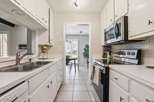 213 Lido St, Lakeway, TX 78734 - Photo 6