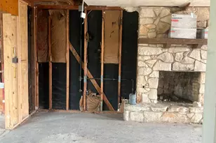 8702 Bridgeport Dr, Austin, TX 78758 - Photo 4