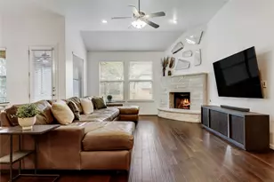 22207 Cape Travis Bnd, Lago Vista, TX 78645 - Photo 6