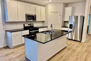 230 Amethyst Dr, Kyle, TX 78640 - Photo 2