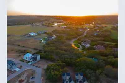 26039 Masters Parkway, Spicewood, TX 78669 - Photo 14