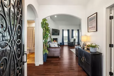 103 Les Lane, Smithville, TX 78957 - Photo 4