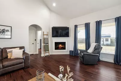 103 Les Lane, Smithville, TX 78957 - Photo 6