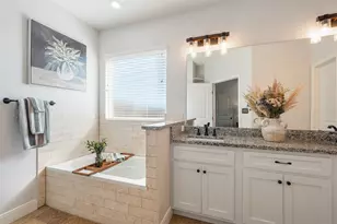 103 Les Ln, Smithville, TX 78957 - Photo 14