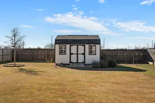 103 Les Ln, Smithville, TX 78957 - Photo 26