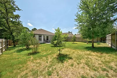 210 Tahitian Drive Drive, Bastrop, TX 78602 - Photo 24