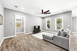 210 Tahitian Dr Dr, Bastrop, TX 78602 - Photo 6