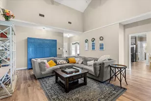 1007 Hidden Hills Dr, Dripping Springs, TX 78620 - Photo 6